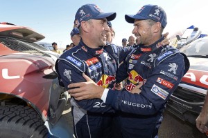 181 PETERHANSEL STEPHANE - - FRA - PEUGEOT 2008 DKR DESPRES CYRIL - FRA - PEUGEOT 2008 DKR during the 2015 China Silk Road rally, stage 13, final stage, from Dunhuang to Dunhuang on september 11th 2015, China. Photo Eric Vargiolu / DPPI